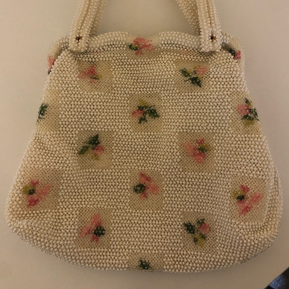 50s Vintage Lumured Ivory Beaded with Pink Floral Purse